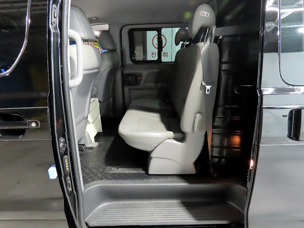 3f4bbde1b3f348d55586cd7bd544988b_1752831