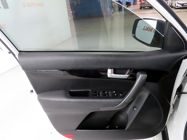 d7b37fe35397c13b263316d3a9866c90_1758864